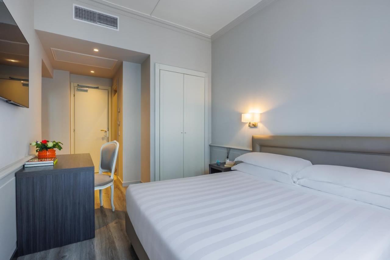 Hotel Parco dei Principi Rimini Esterno foto