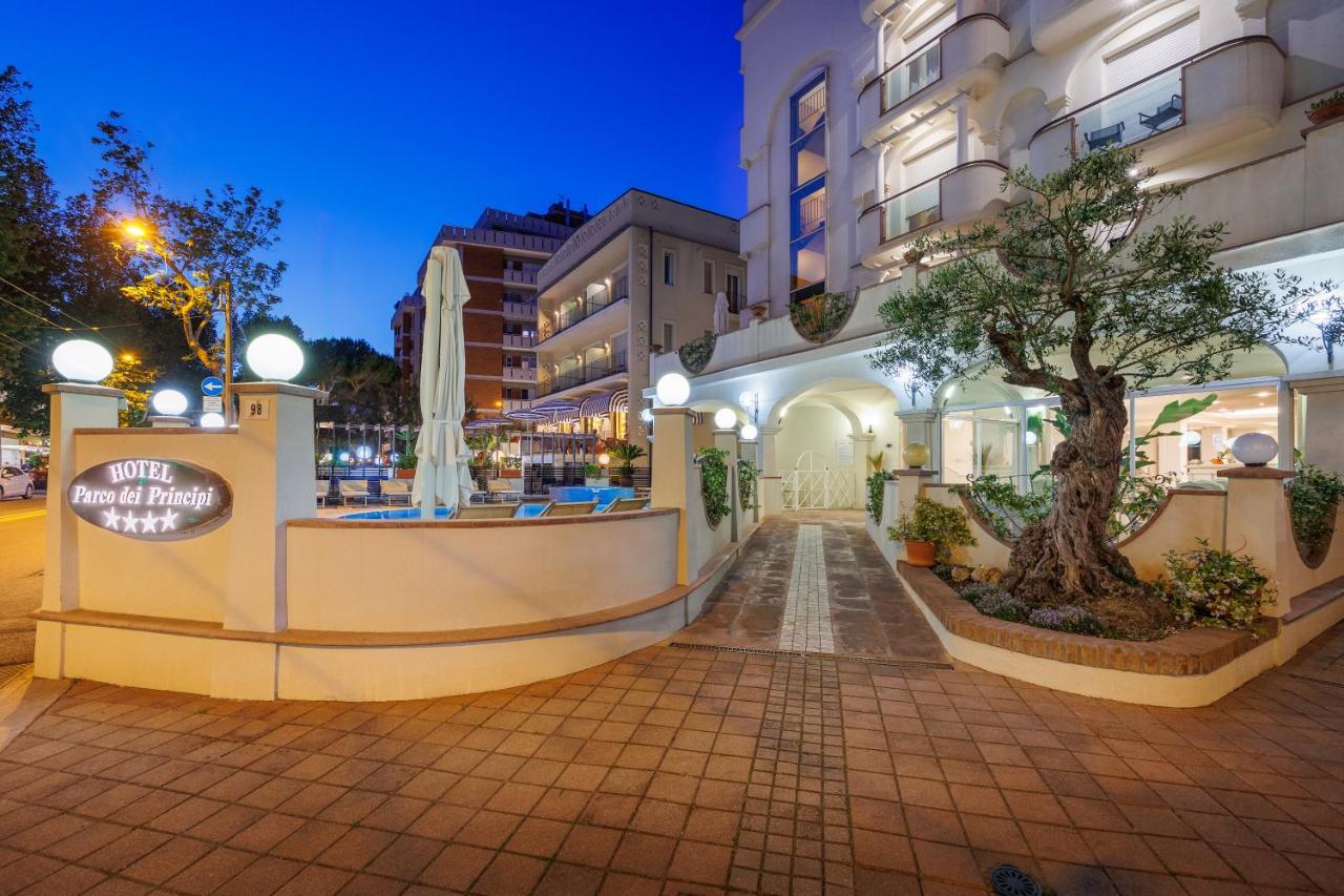 Hotel Parco dei Principi Rimini Esterno foto