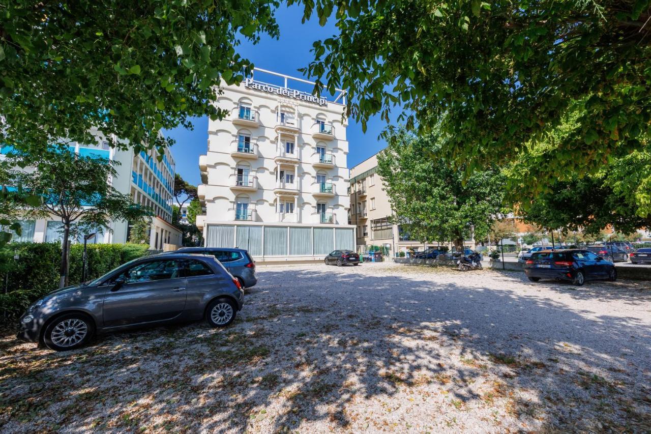 Hotel Parco dei Principi Rimini Esterno foto