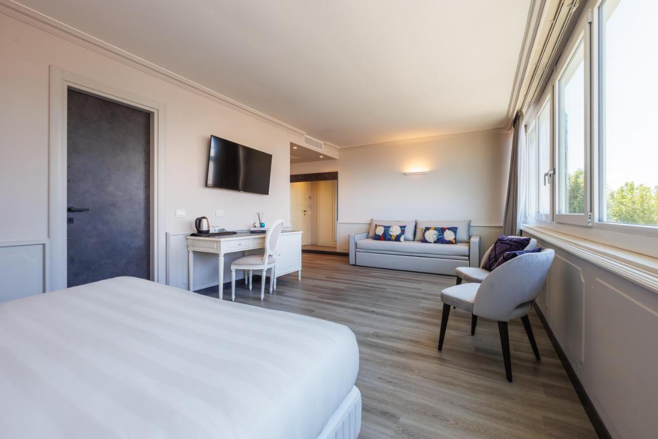 Hotel Parco dei Principi Rimini Esterno foto